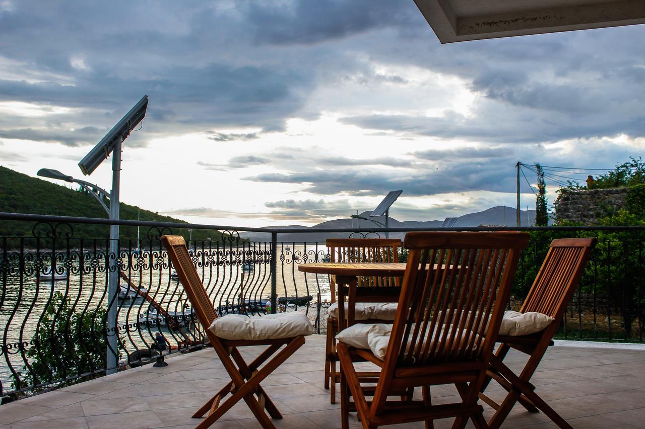 Villa San Apartments Tivat Exterior foto